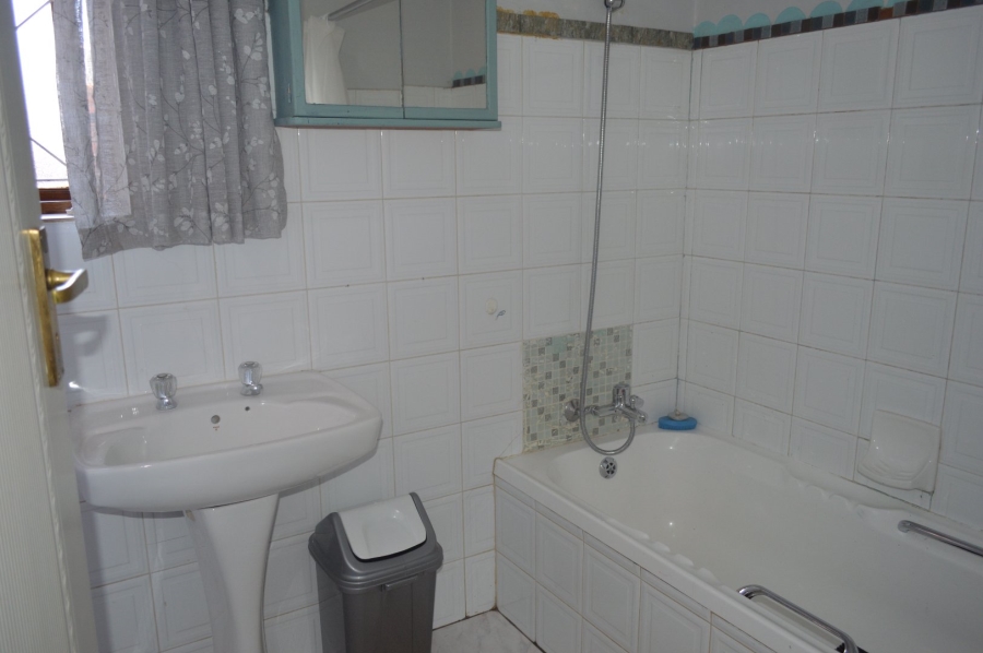 2 Bedroom Property for Sale in Flamwood North West